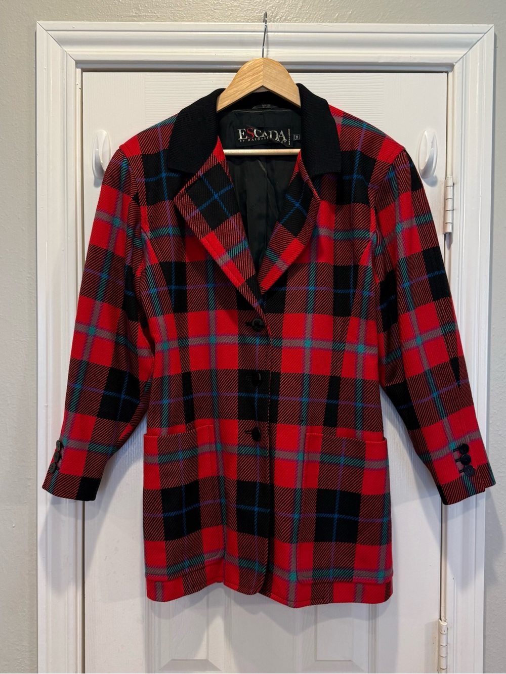 VTG Escada Blazer Plaid Red Black Women’s 38/M Holiday Christmas Preppy Classic